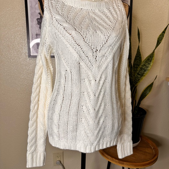 American Rag Knit Sweater - Picture 6 of 8